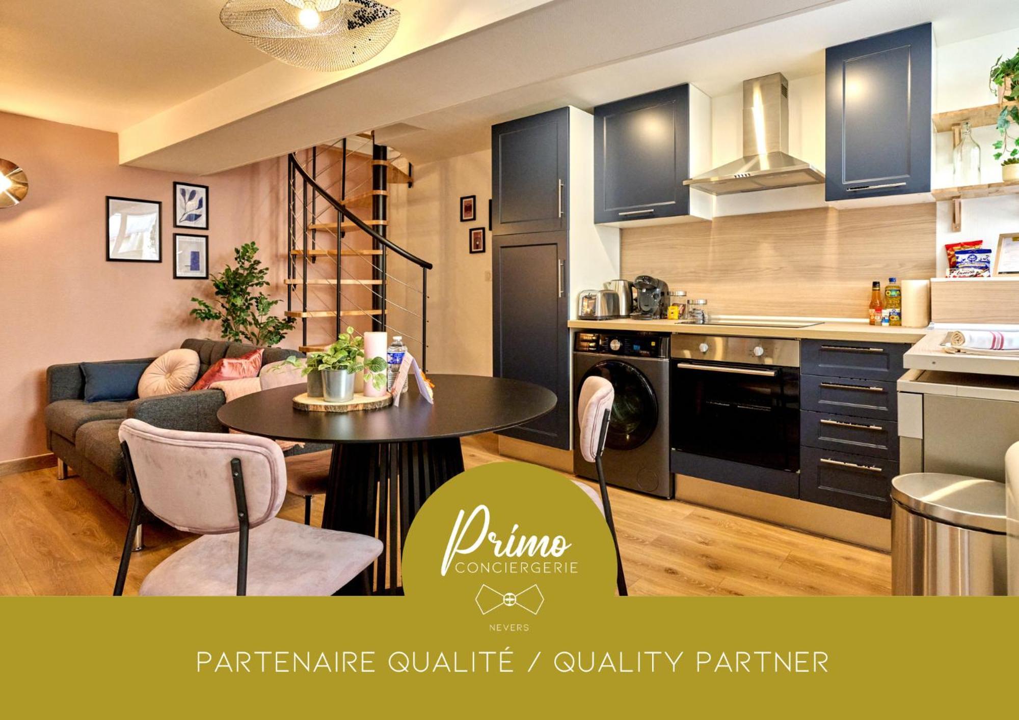 Le Madeleine Chez Les M By Primo C0Nciergerie Apartment Nevers Bagian luar foto